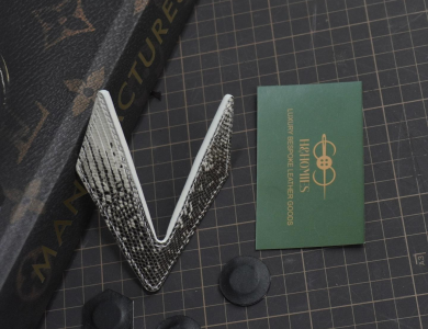 Kẹp lơ bida - Đôi cánh - Kỳ đà hoa trắng-đen