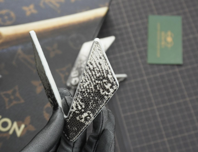 Kẹp lơ bida - Đôi cánh - Kỳ đà hoa trắng-đen