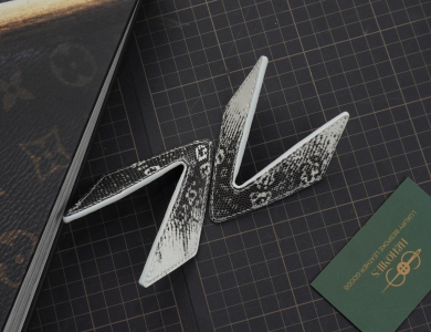 Kẹp lơ bida - Đôi cánh - Kỳ đà hoa trắng-đen