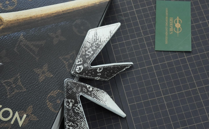 Kẹp lơ bida - Đôi cánh - Kỳ đà hoa trắng-đen