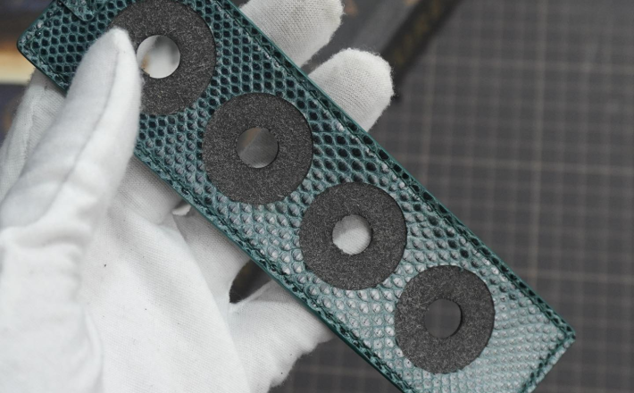 Giữ bịt ren - Karung xanh - 4 lỗ