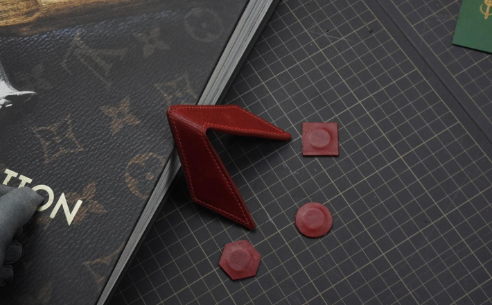 Kẹp lơ bida - Đôi cánh - Da bò đỏ