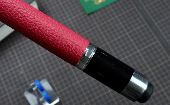 Bọc cơ da Togo hồng cho chuôi Cuetec