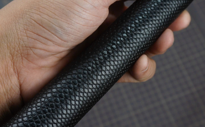 Bọc cơ da rắn Karung đen cho chuôi Mezz EC9